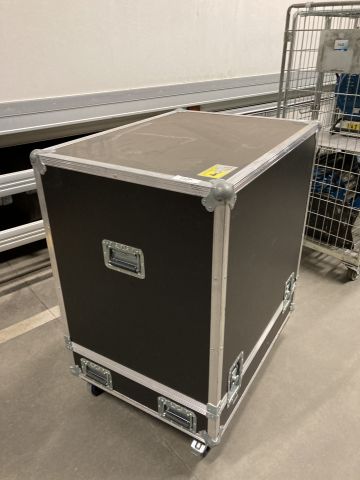 864387-15 Studio Due City Color CC 1800 IP54 Architectural Light