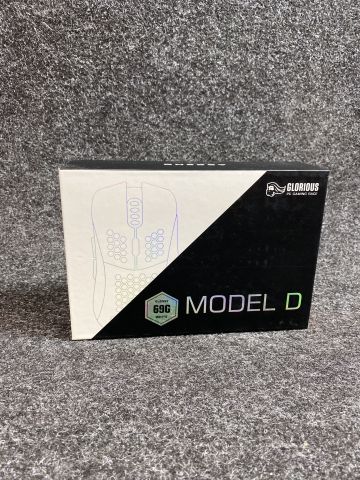 864446-2 Gaming Mus Glorious Model D Glossy Vit