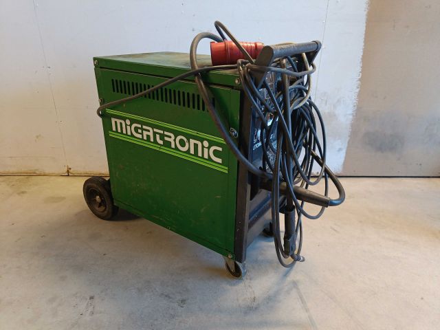 825972-4 Migsvets Mieatronic Automig 180 XE
