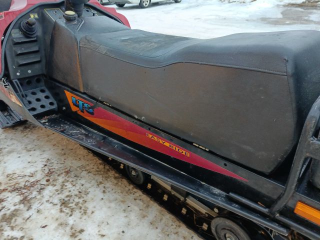 825981-37 Lynx GLX 5900 FC -1995 Reg: AWC679 Repair Object