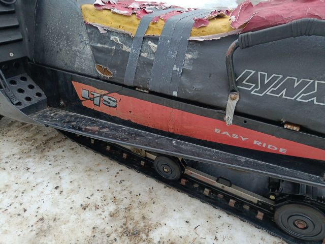 825982-43 Lynx GLX 5900 LTS -1993 Reg: CYZ100 Reparationsobjekt