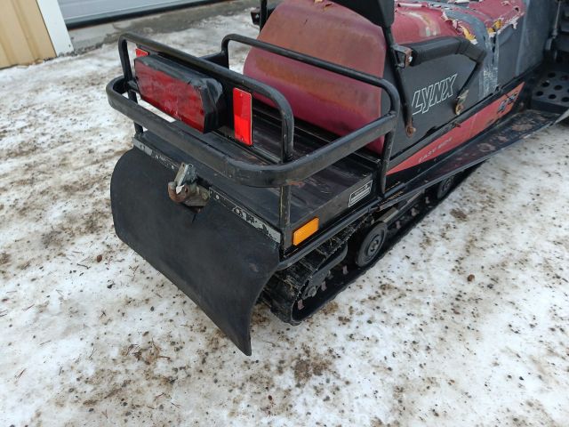 825982-53 Lynx GLX 5900 LTS -1993 Reg: CYZ100 Reparationsobjekt