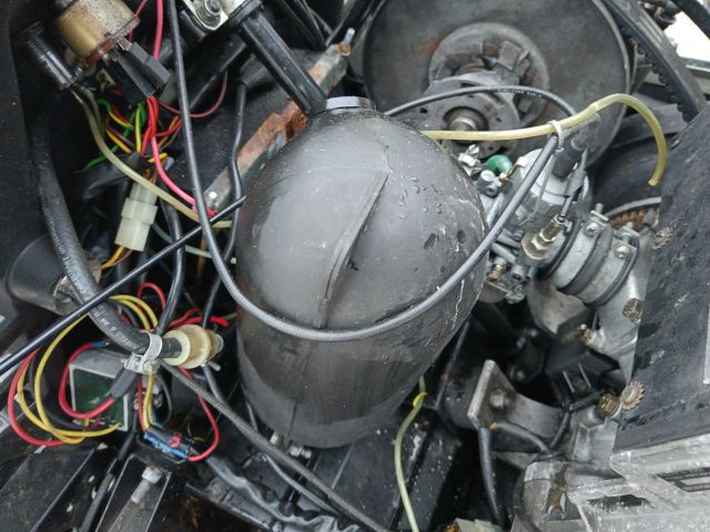 825982-72 Lynx GLX 5900 LTS -1993 Reg: CYZ100 Reparationsobjekt