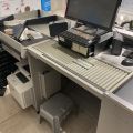 836558-5 Checkout counter with scale