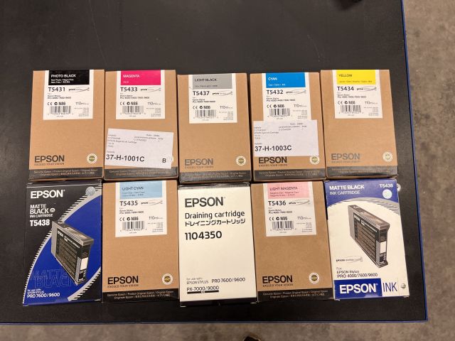 812202-13 Large format printer Epson Stylos Pro 7600