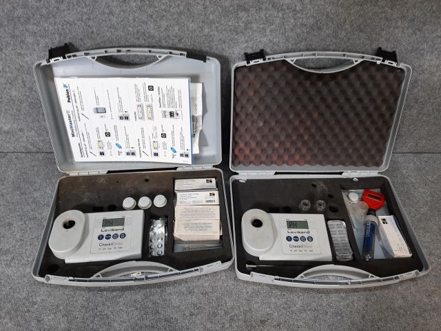 804696-1 Test equipment for pool / spa bath x2 - Lovibond Check it direct