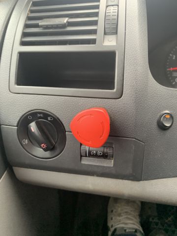 864741-28 VW Transporter double cab, 2.0 CNG