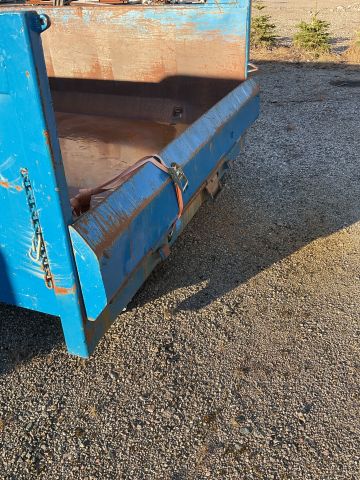 836592-6 Demountable truck