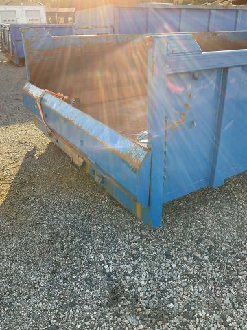 836592-8 Demountable truck