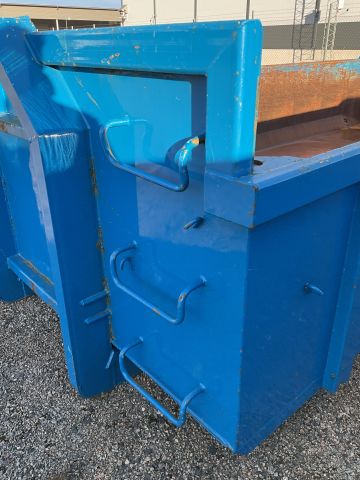 836592-11 Demountable truck