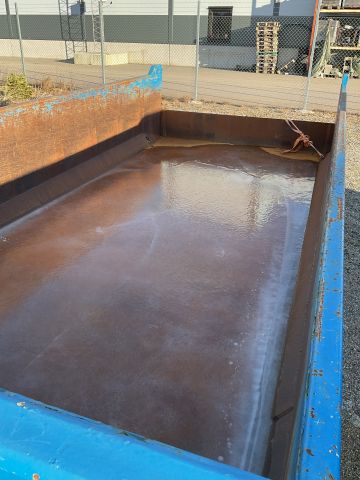 836592-12 Demountable truck