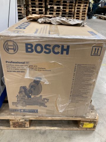 864867-3 Cutting and sawing saw Bosch GCM 18V-305 GDC