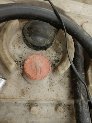 826041-10 Diesel tank CEMO