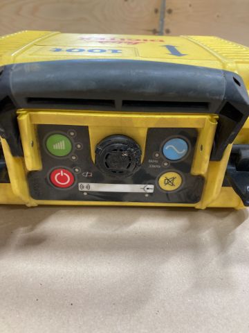 865293-4 Cable finder with signal generator LEICA DigiCat 550i DigiTex 100t (Used condition)