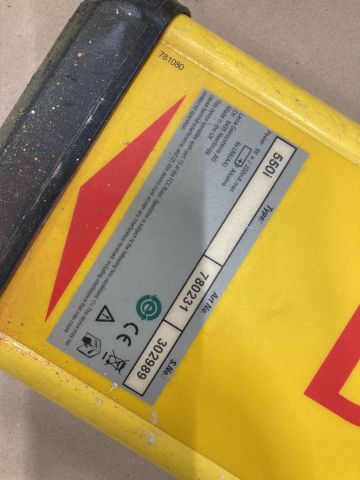 865293-6 Cable finder with signal generator LEICA DigiCat 550i DigiTex 100t (Used condition)