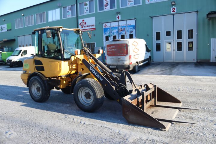866796-8 Wheel loader Volvo L20F-P