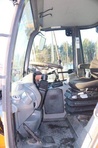 866796-22 Wheel loader Volvo L20F-P