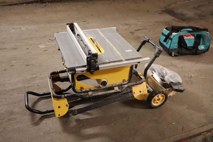 787979-2 Dewalt DW745 -qs Table Circular Saw