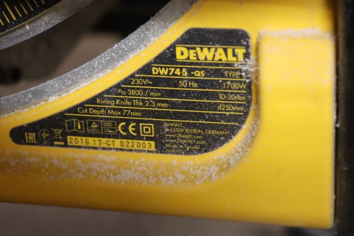 787979-7 Dewalt DW745 -qs Table Circular Saw