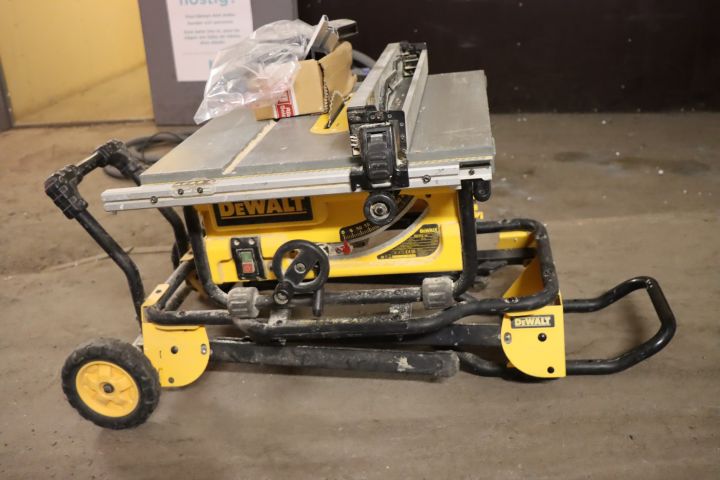 787979-8 Dewalt DW745 -qs Table Circular Saw