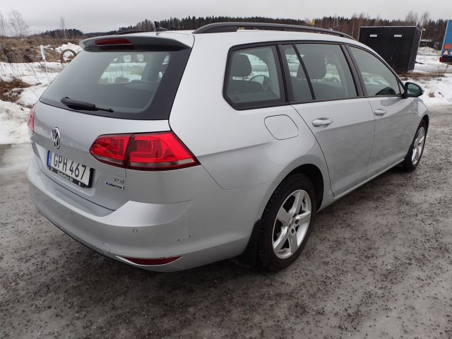 753686-5 Volkswagen AUV GOLF, 2015. Petrol / Gas. LOW MILES