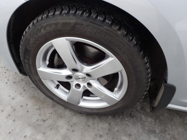 753686-15 Volkswagen AUV GOLF, 2015. Petrol / Gas. LOW MILES