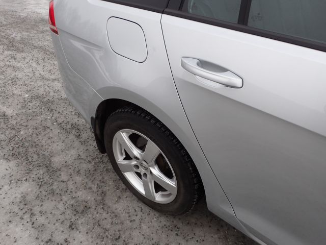 753686-32 Volkswagen AUV GOLF, 2015. Petrol / Gas. LOW MILES