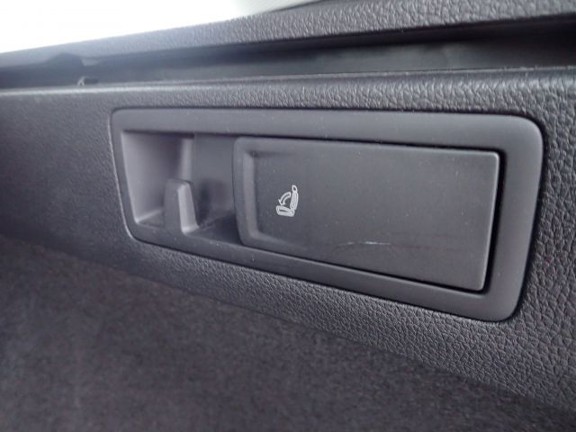 753686-52 Volkswagen AUV GOLF, 2015. Petrol / Gas. LOW MILES