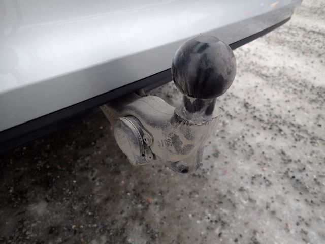 753686-58 Volkswagen AUV GOLF, 2015. Petrol / Gas. LOW MILES