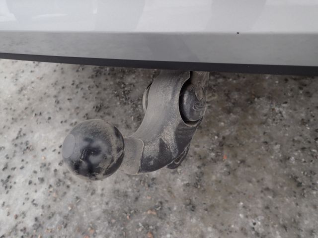 753686-62 Volkswagen AUV GOLF, 2015. Petrol / Gas. LOW MILES