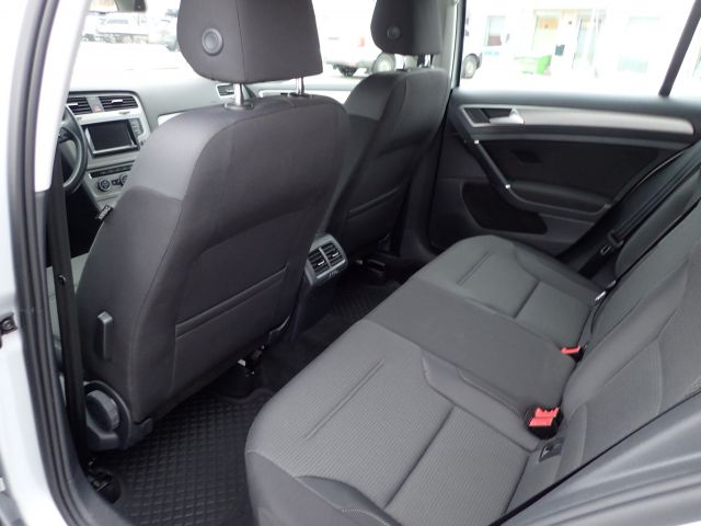 753686-66 Volkswagen AUV GOLF, 2015. Petrol / Gas. LOW MILES