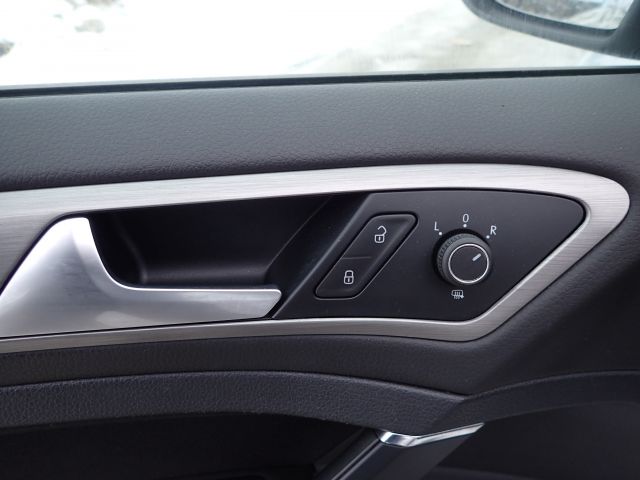 753686-70 Volkswagen AUV GOLF, 2015. Petrol / Gas. LOW MILES