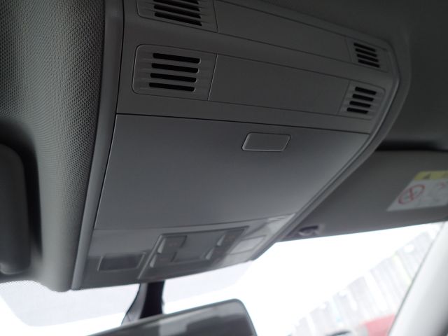 753686-89 Volkswagen AUV GOLF, 2015. Petrol / Gas. LOW MILES