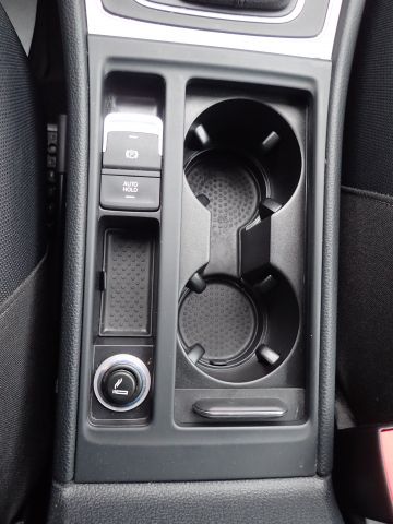 753686-90 Volkswagen AUV GOLF, 2015. Petrol / Gas. LOW MILES