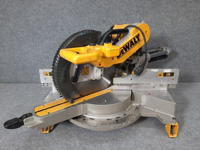 804794-1 Chainsaw - DeWalt DWS780 -QS