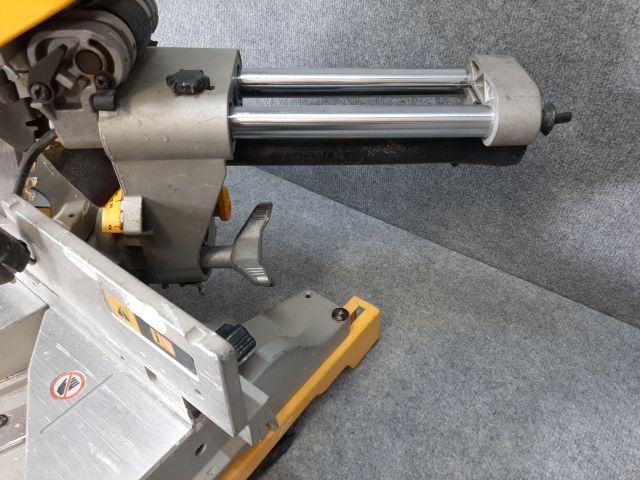 804794-6 Chainsaw - DeWalt DWS780 -QS
