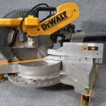 804794-10 Chainsaw - DeWalt DWS780 -QS