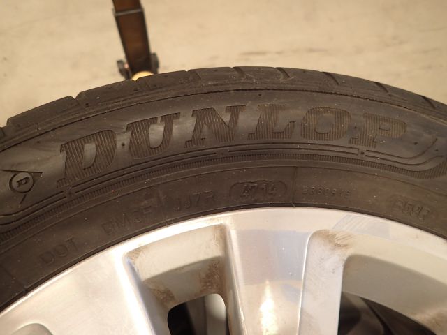 753686-105 Volkswagen AUV GOLF, 2015. Petrol / Gas. LOW MILES