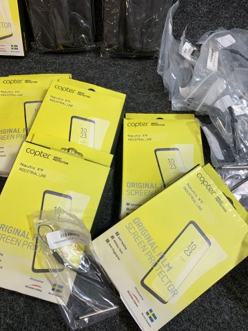 865176-2 Assortment with mobile accessories for Nautiz models