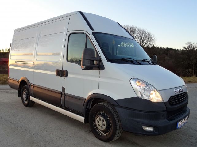 867057-3 Iveco Daily Van 2.3 JTD -2014 (126hp, 107755km)