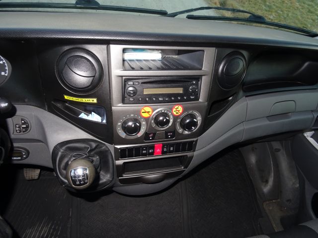 867057-15 Iveco Daily Van 2.3 JTD -2014 (126hp, 107755km)