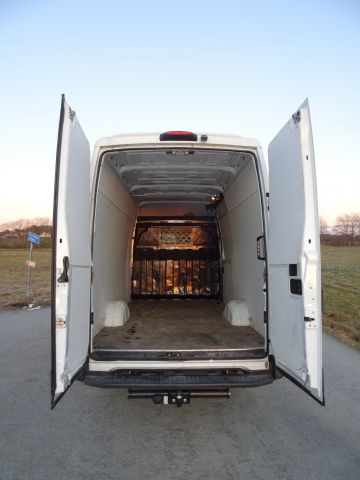 867057-28 Iveco Daily Van 2.3 JTD -2014 (126hp, 107755km)