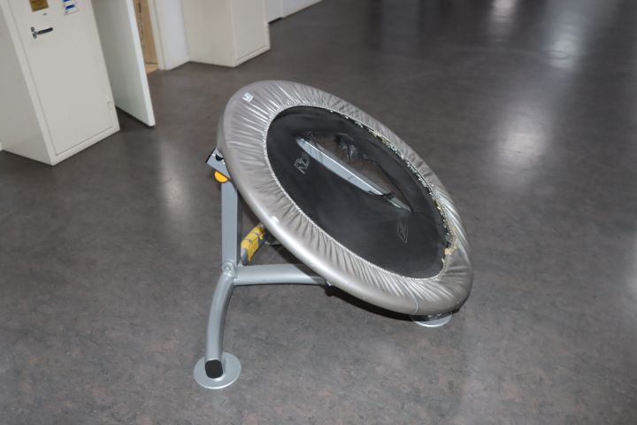788047-6 Exercise equipment defective - Slängd Gymmet Spånga