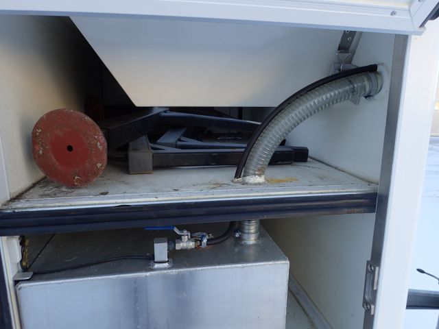 861417-31 Trailer HAPERT R13, 2010 with special cover. (Repair item)