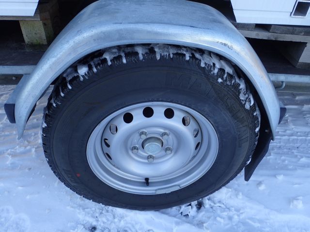 861417-58 Trailer HAPERT R13, 2010 with special cover. (Repair item)