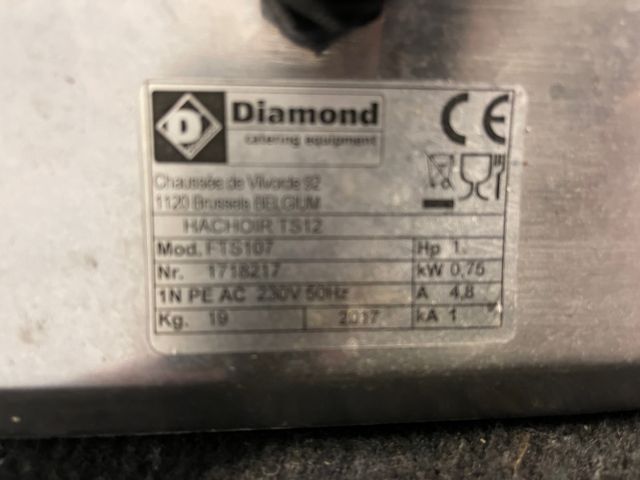 867417-4 Köttkvarn n°12, 380x220xH430mm. Testad, fungerar