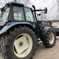 869960-7 New Holland TS 110 with front loader RAZ400