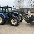 869960-8 New Holland TS 110 with front loader RAZ400