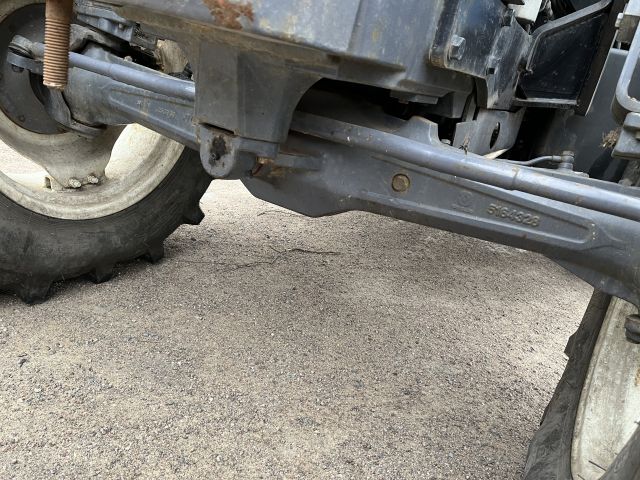 869960-20 New Holland TS 110 with front loader RAZ400