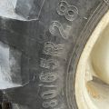 869960-27 New Holland TS 110 with front loader RAZ400